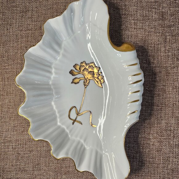 Vintage Matson White/Gold Gilt Ceramic Shell Soap Dish Hollywood Regency - Picture 9 of 10